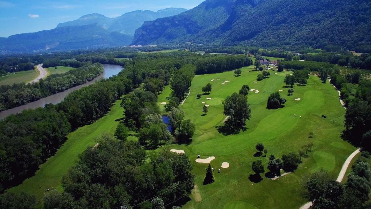 Domaine De Charmeil Saint-Quentin-sur-Isere Exterior photo